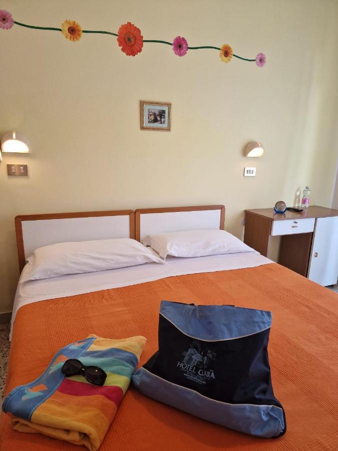 Hotel Clara Rimini Extérieur photo