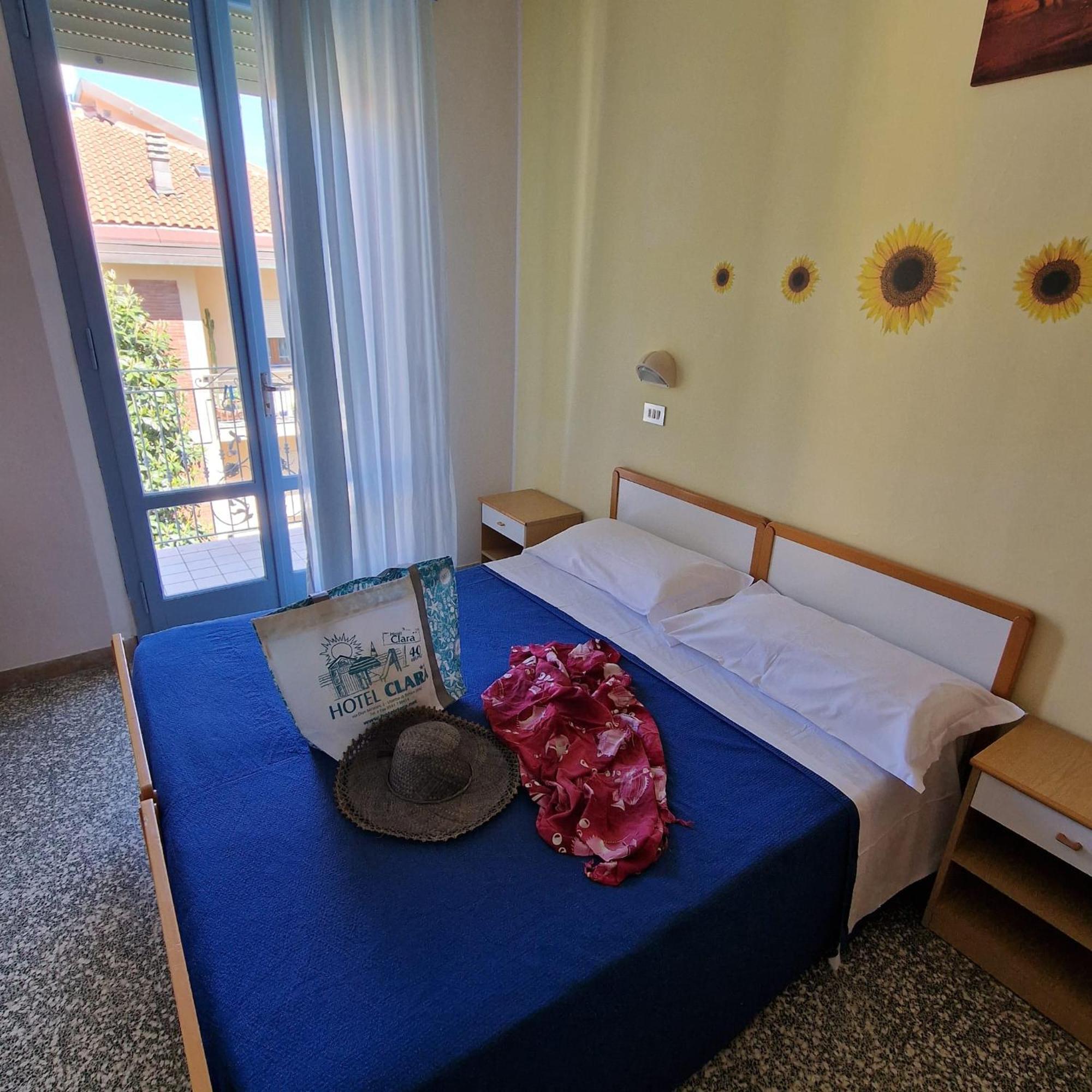Hotel Clara Rimini Extérieur photo