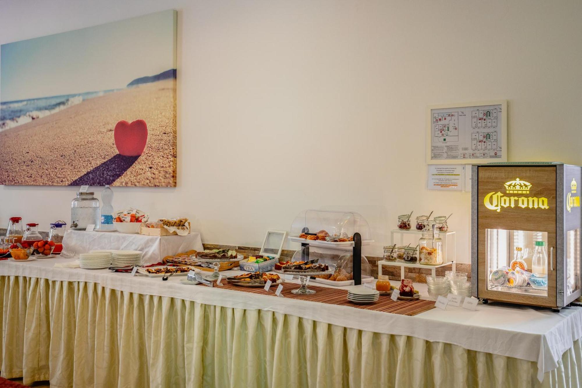Hotel Clara Rimini Extérieur photo